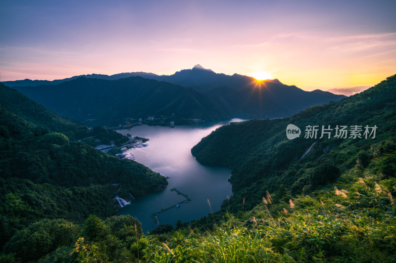 湖南东江湖景区日出