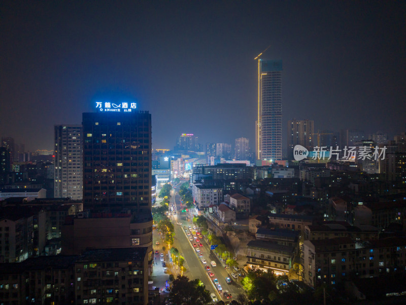 湖南岳阳商业广场得胜北路夜景