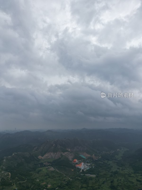 济南南部大型社区山景风光航拍