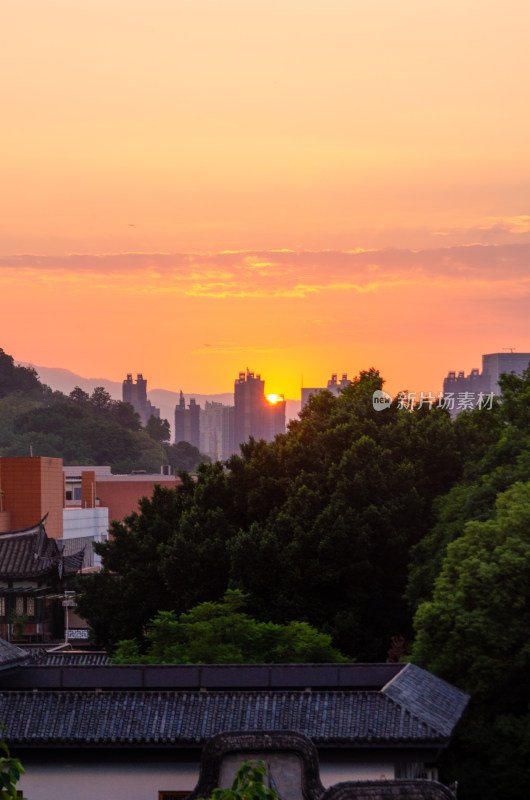 亚洲中国福建省福州市于山风景区落日风光