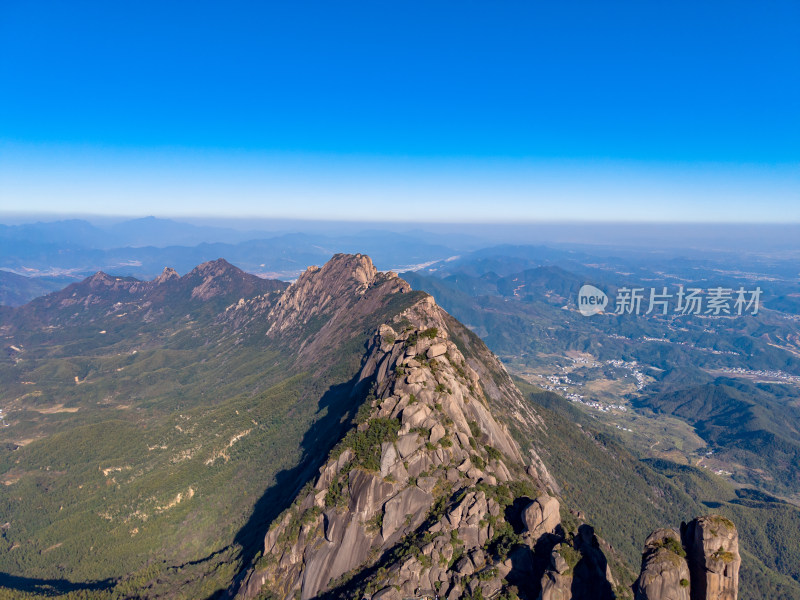 祖国大好河山灵山航拍图