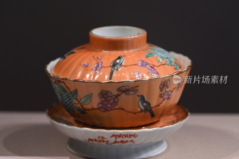 橙色花鸟纹传统盖碗