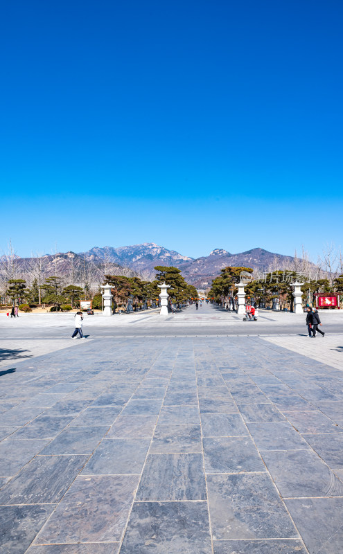 山东泰安岱庙景观岱庙看泰山