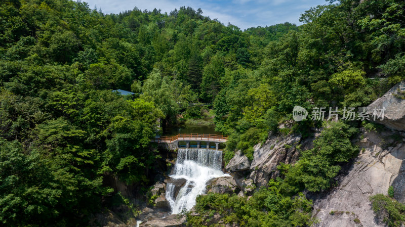 洛阳白云山山川河流山谷悬崖瀑布岩石溪水