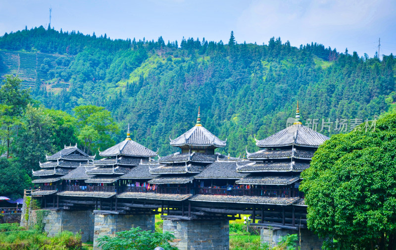 广西柳州三江程阳风雨桥传统建筑