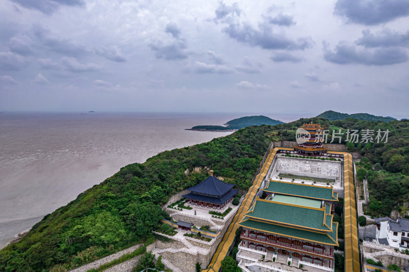 浙江舟山普陀山宝陀讲寺风光航拍