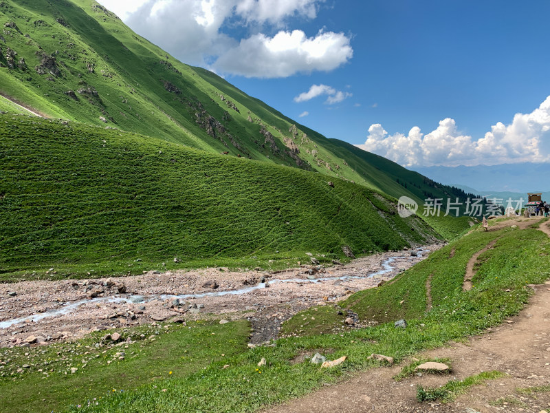 中国新疆伊犁那拉提草原旅游风光