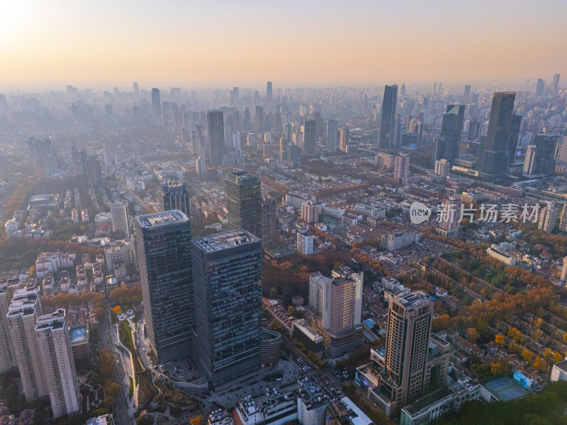 航拍上海市区黄昏美景