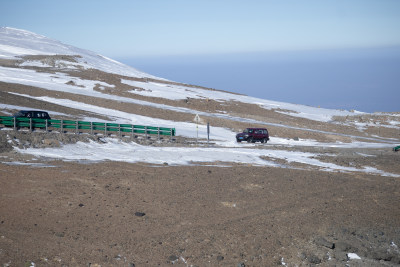 冬季长白山登山公路