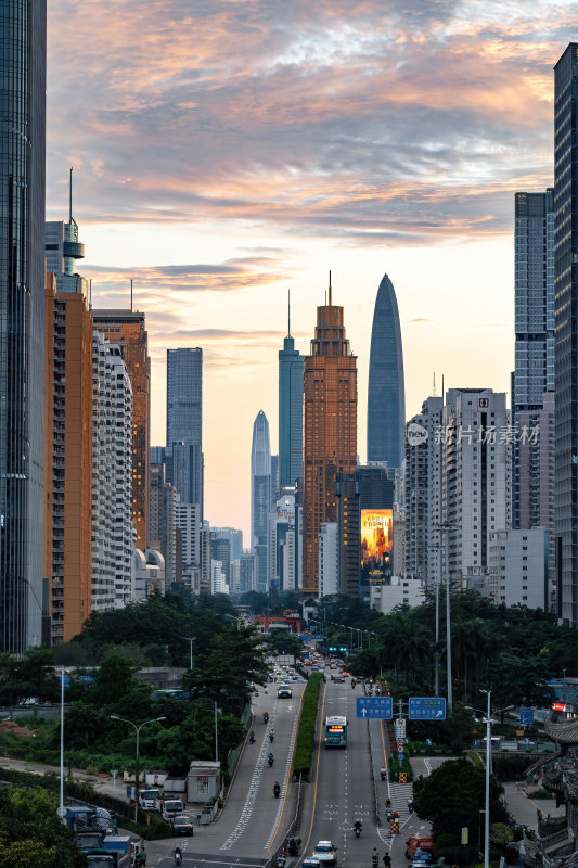 深圳罗湖CBD平安大厦华灯初上都市夜景