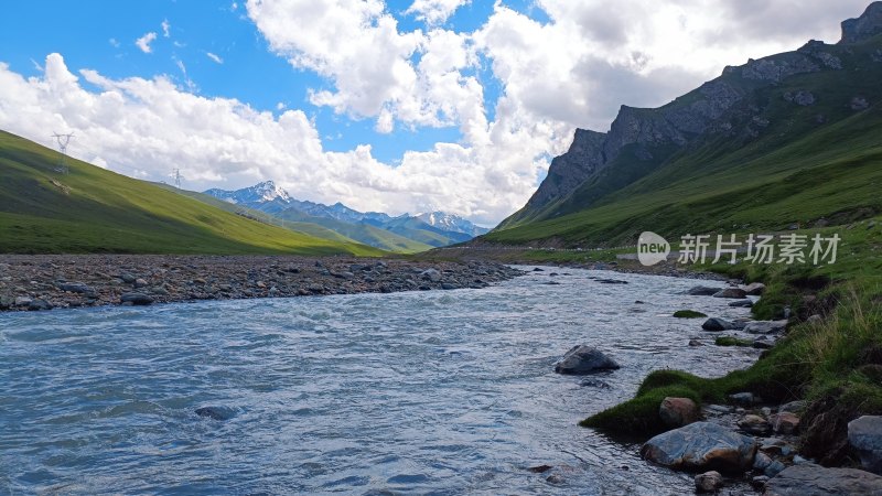 山间河流自然风光