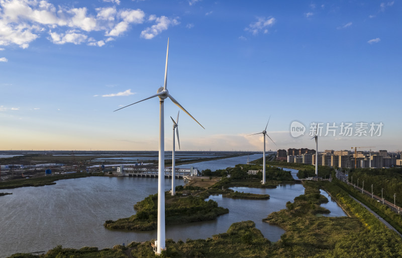 河堤河道旁风力发电机组城市风光自然风景