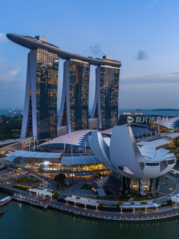 新加坡滨海湾金沙海滨奥林匹克蓝调夜景航拍