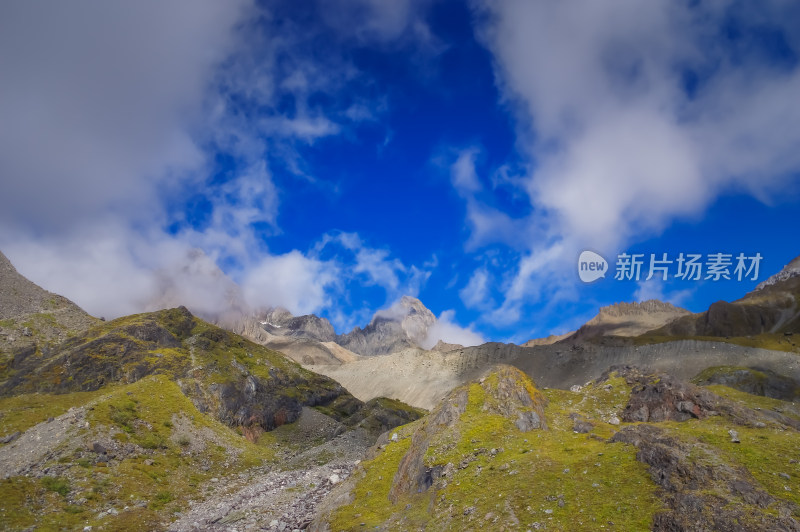 宏伟的山川山脉高山自然风景