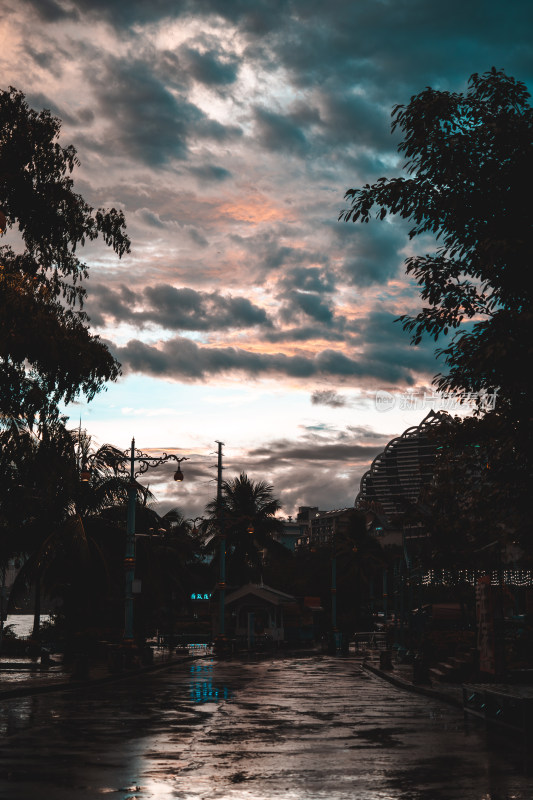 雨后天空的宁静