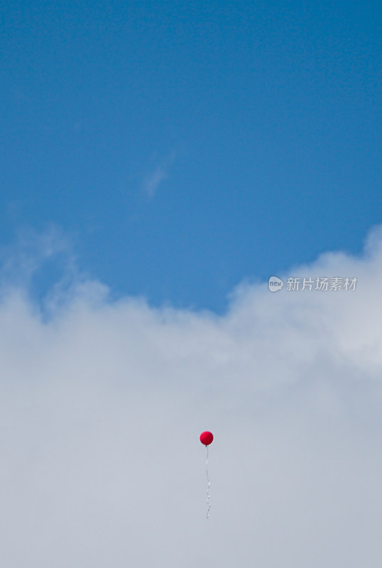 气球与白云
