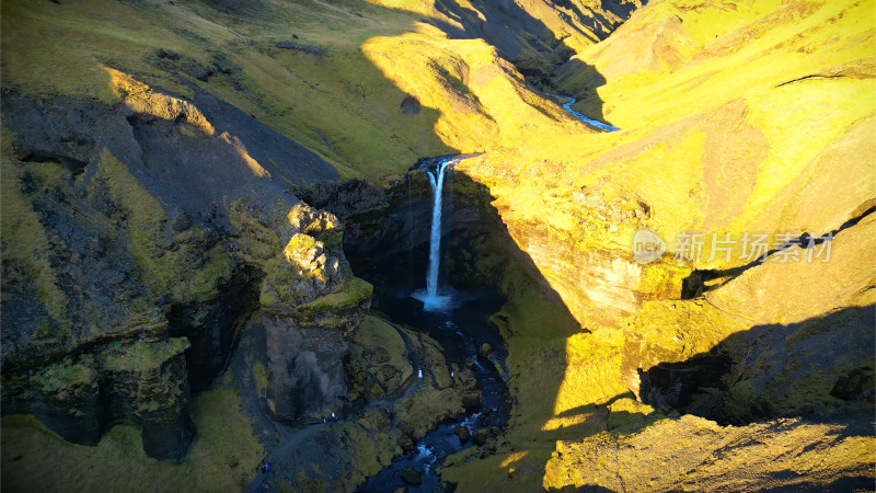 冰岛美丽的skogafoss瀑布景观