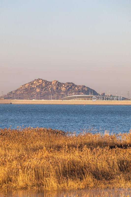 山东济宁邹城孟子湖黄昏日落景观