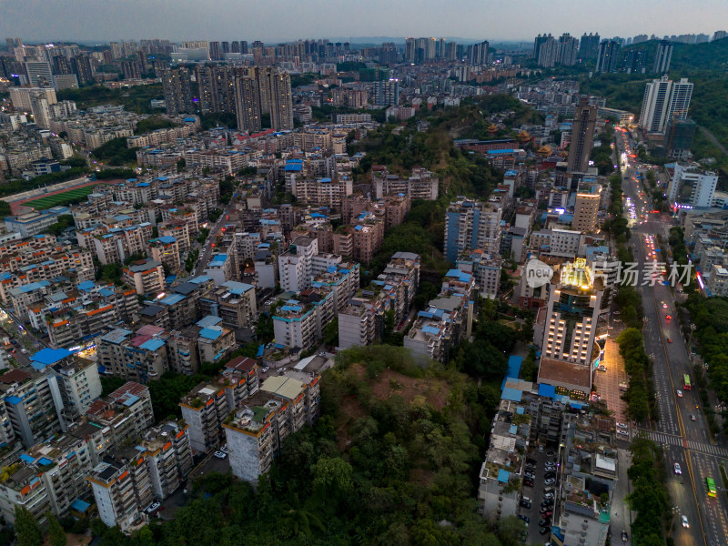 自贡晚霞夜幕降临航拍图