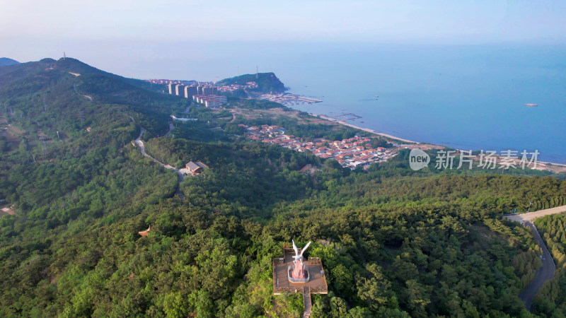 海上岛屿海岛大海海洋风景烟台长岛航拍图