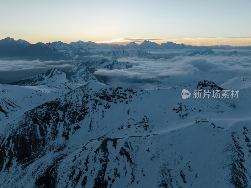 西藏日喀则珠峰东坡嘎玛沟喜马拉雅山脉航拍