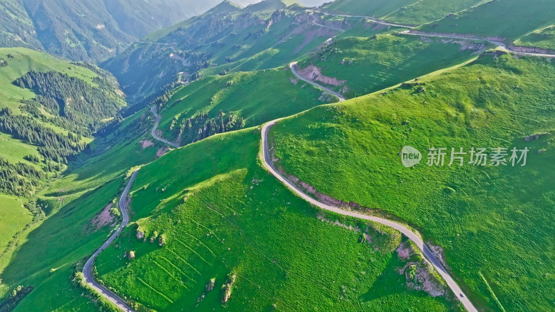 新疆天山山脉独库公路航拍