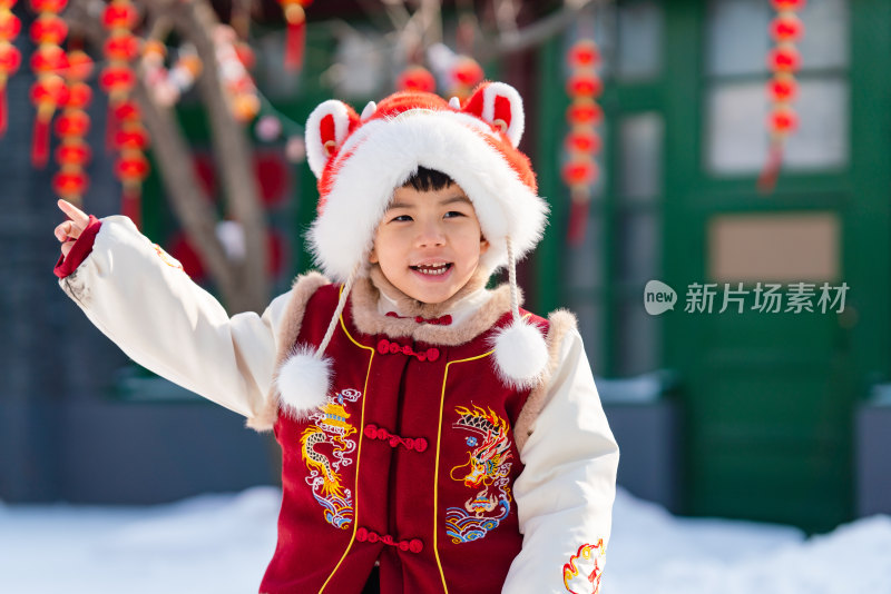 中国传统新年春节儿童红色可爱喜庆服装