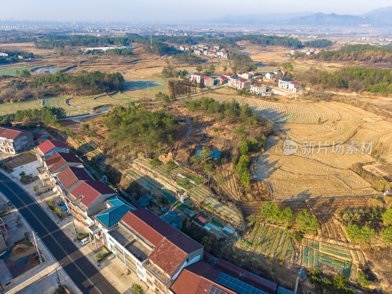 城郊农田及建筑航拍景象