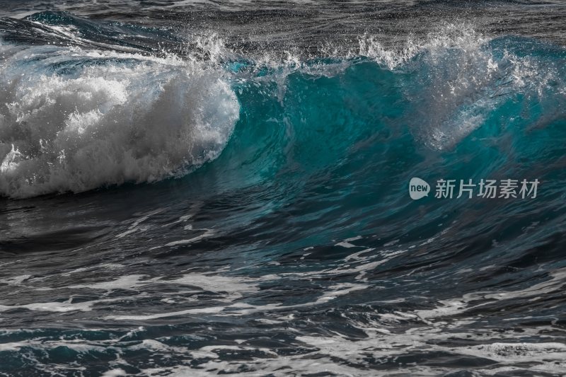 大海浪花巨浪浪潮汹涌海浪波涛汹涌