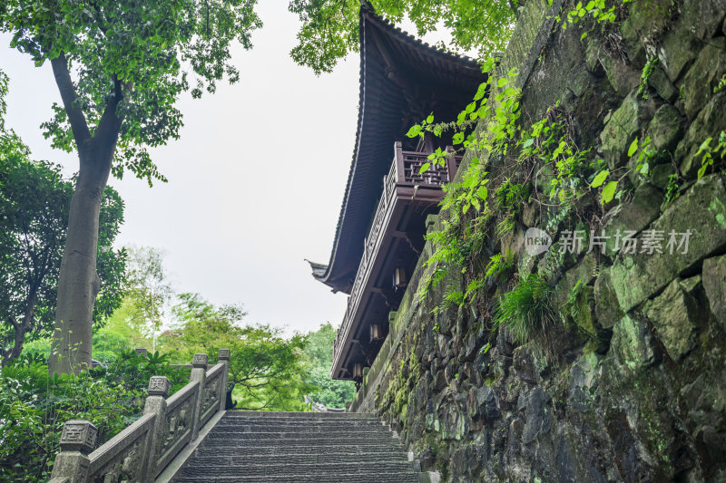 杭州飞来峰韬光寺古建筑风景