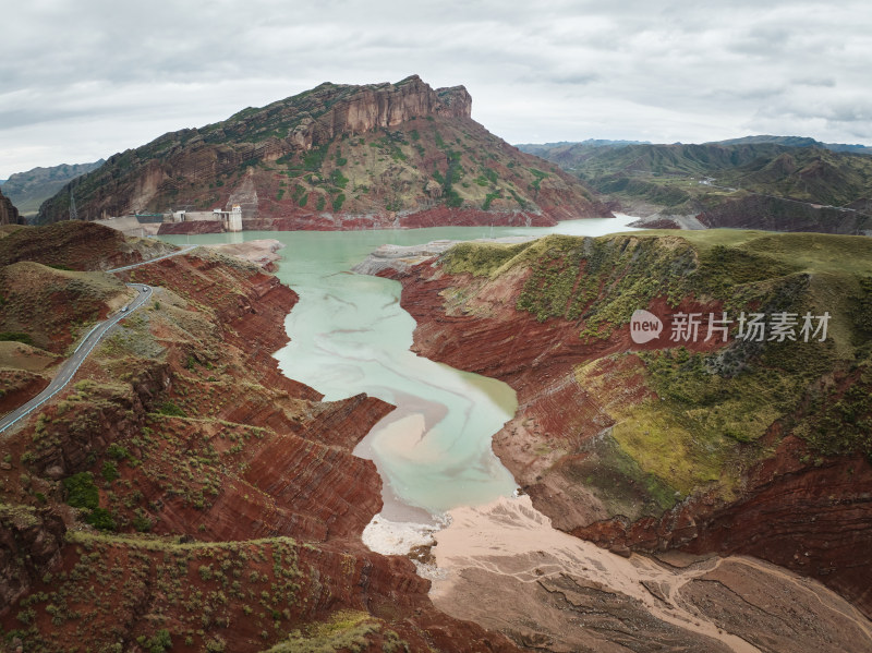 新疆百里丹霞风景区