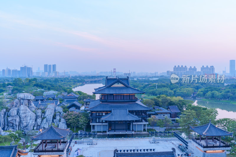 广州市文化馆中式传统岭南建筑庭院夕阳黄昏