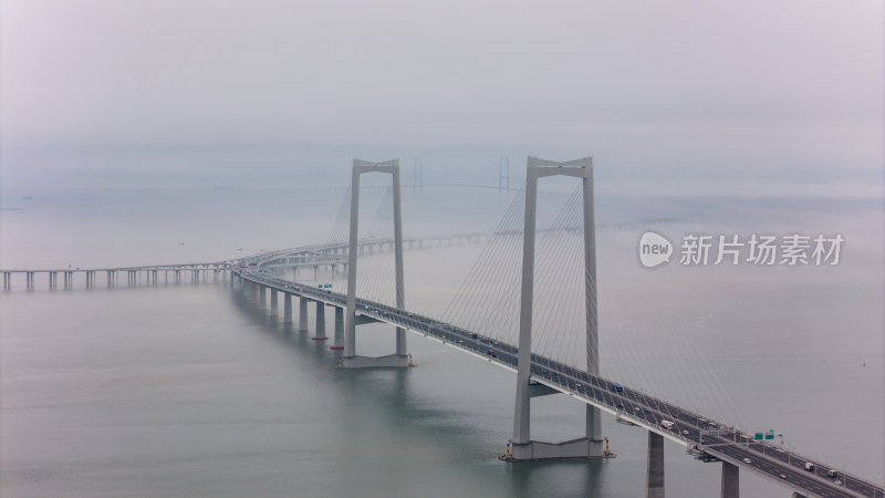 低空平流雾下的深中通道