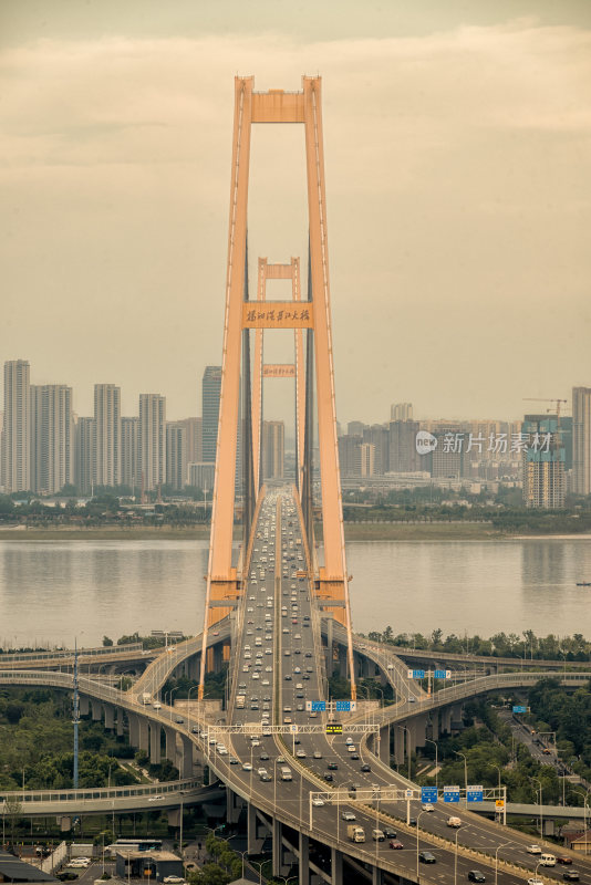 杨泗港大桥