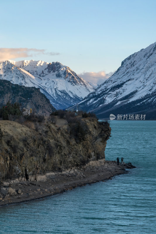 西藏昌都然乌湖来古雪山冰湖高空航拍