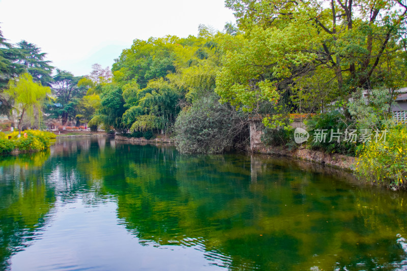 宁静致远的园林水景