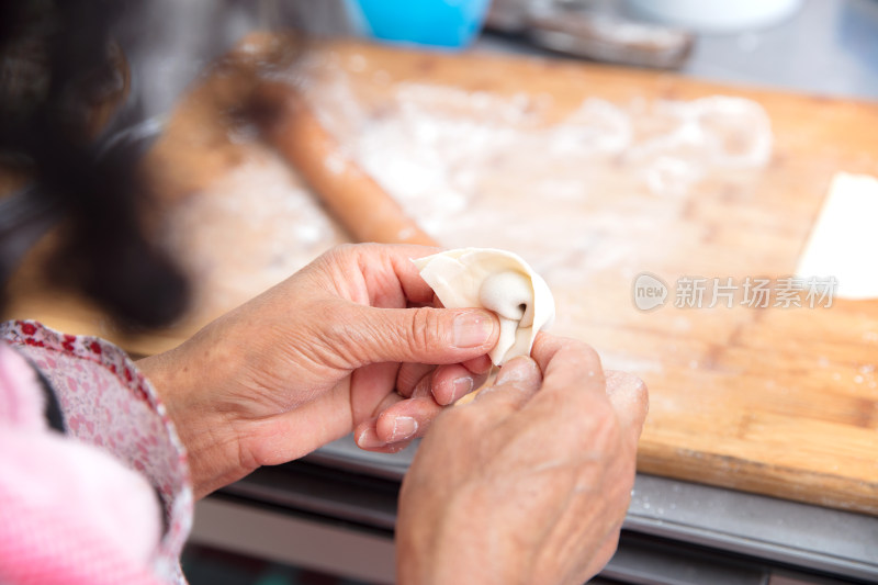 传统的美食中国包馄饨