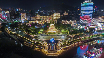 四川宜宾合江门广场夜景