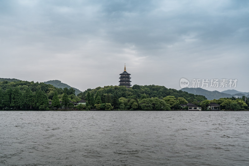 杭州西湖雷峰塔