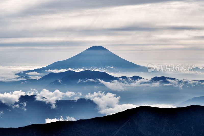 自然风光山河山丘山峰壮丽山川山峦山岳