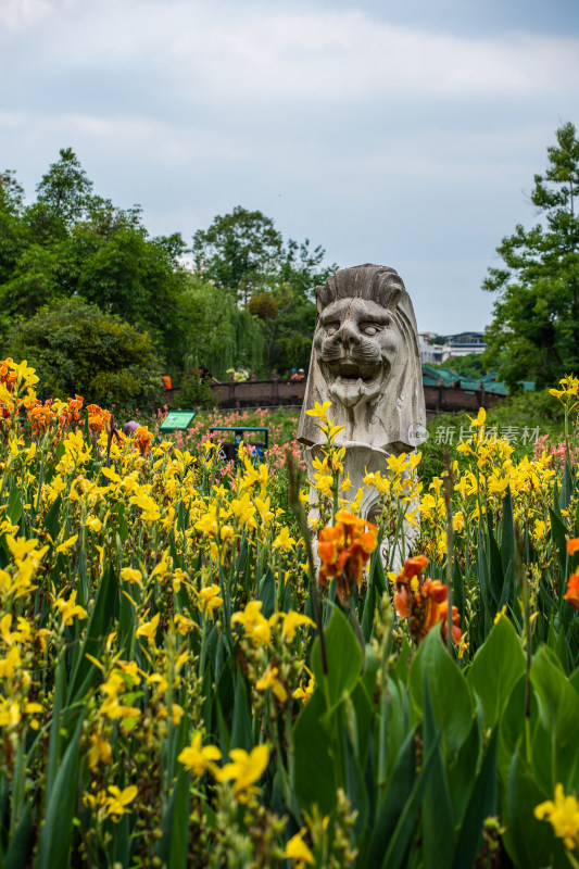 成都新都区宝光桂湖文化旅游区鱼尾狮雕塑