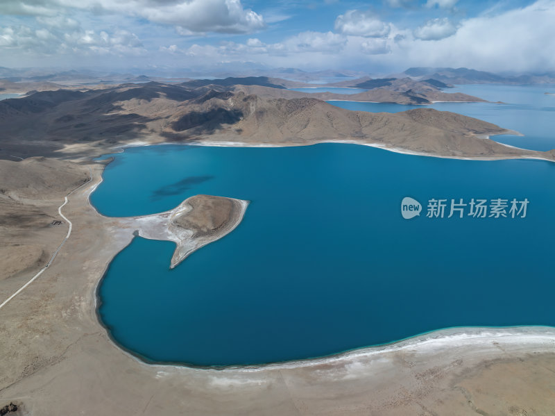 西藏山南羊卓雍措圣湖神湖蓝色高空航拍