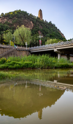 陕西延安宝塔山延河自然景观