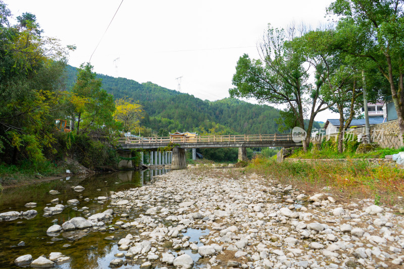 乡村小桥流水人家