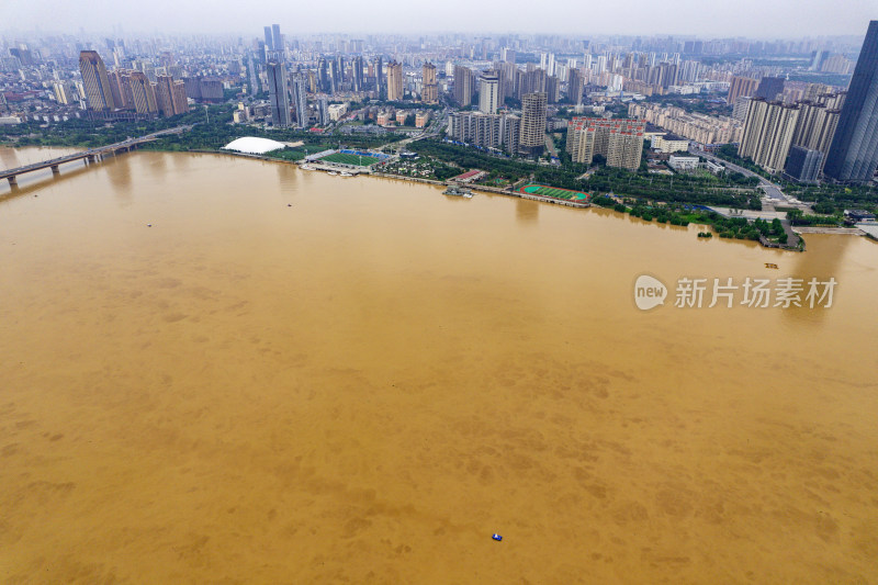 江西南昌朝阳大桥赣江两岸航拍图