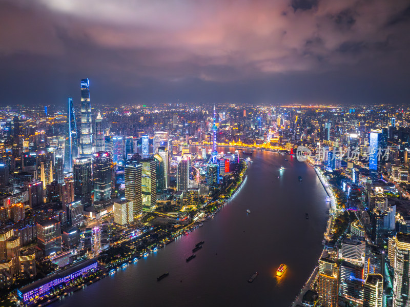 上海陆家嘴浦江外滩夜景航拍