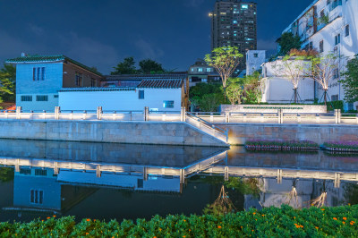 广州永庆坊河岸城市传统民居建筑夜景