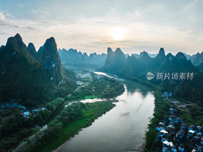 桂林九马画山风光美景