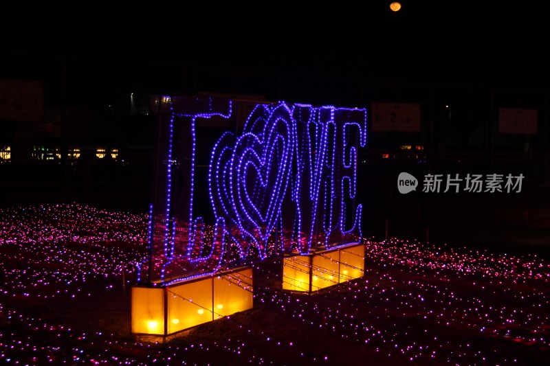 广东东莞：春节花灯