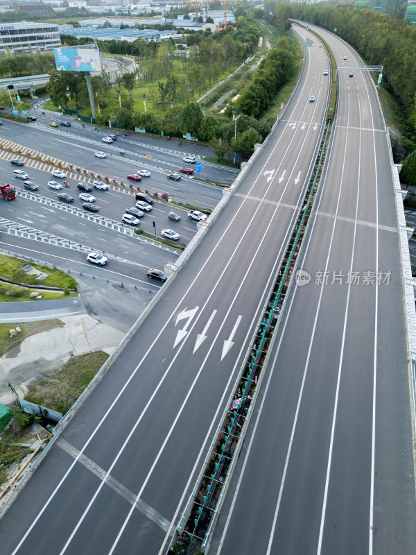 航拍四川成都郫都区城市建筑 交通 高速公路